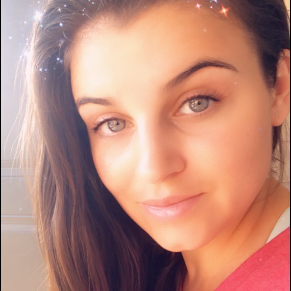 Meet your Posher, Ali